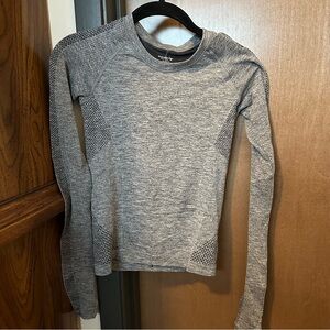 Gray Old Navy Workout Shirt